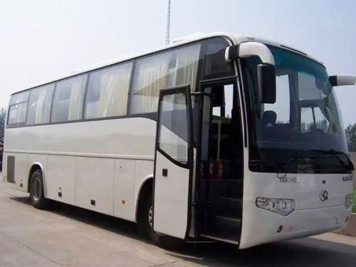 大巴車(chē)