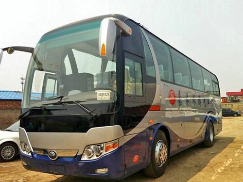 大巴車(chē)