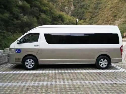 大巴車(chē)